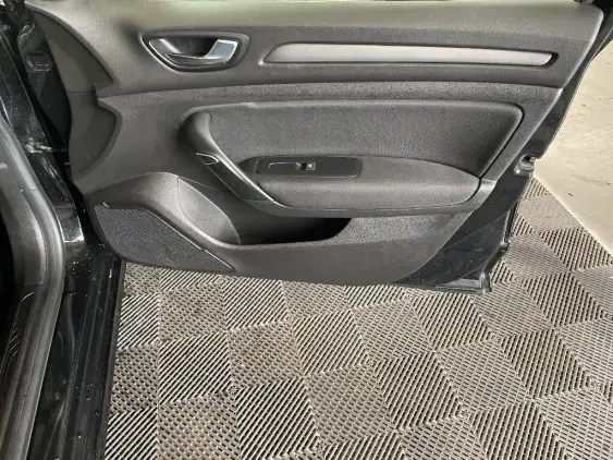 RENAULT MEGANE IV - voiture d'occasion - Photo 20