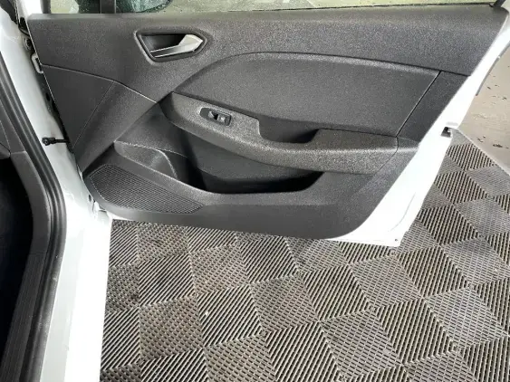 RENAULT CLIO V - voiture d'occasion - Photo 20