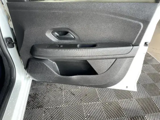 DACIA SANDERO III - voiture d'occasion - Photo 20