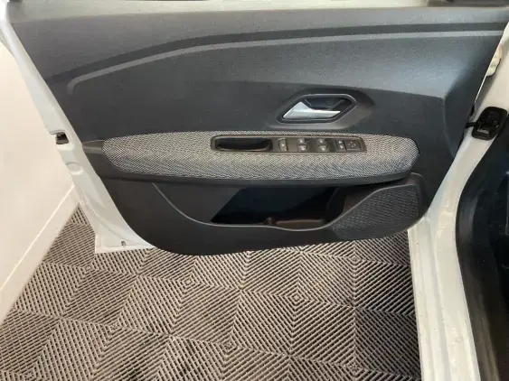 DACIA SANDERO III - voiture d'occasion - Photo 19