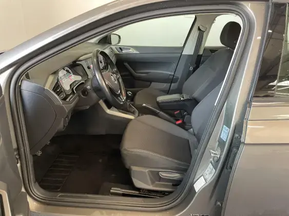 VOLKSWAGEN POLO VI - voiture d'occasion - Photo 18