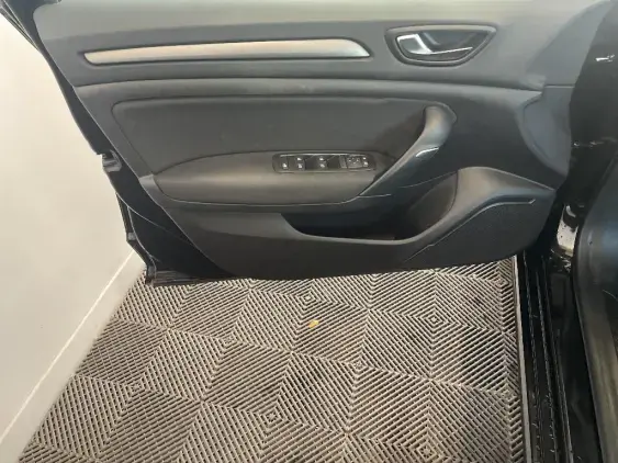 RENAULT MEGANE ESTATE IV - voiture d'occasion - Photo 19