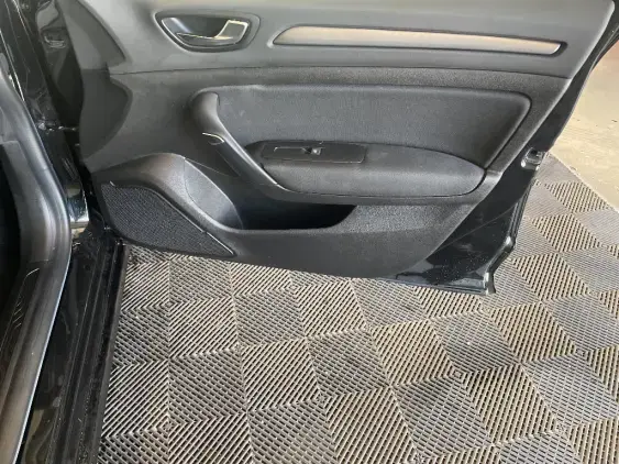 RENAULT MEGANE ESTATE IV - voiture d'occasion - Photo 20