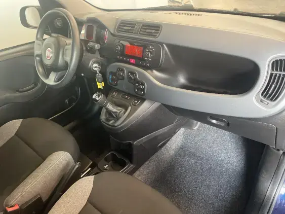 FIAT PANDA III - voiture d'occasion - Photo 19