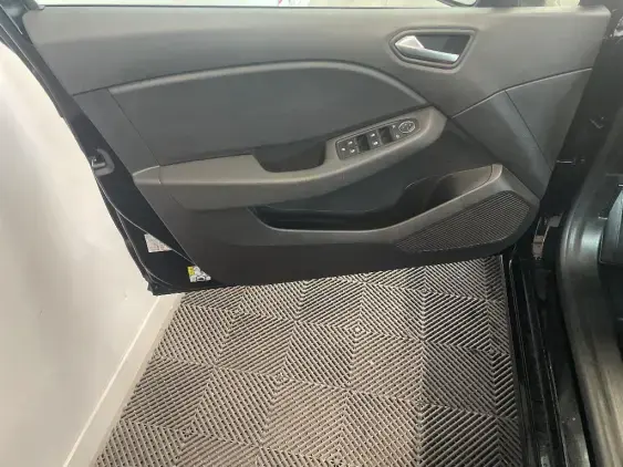 RENAULT CLIO V - voiture d'occasion - Photo 19