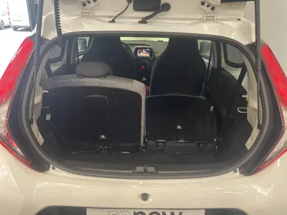 TOYOTA AYGO II - voiture d'occasion - Photo 16