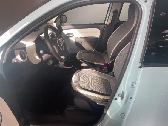 RENAULT TWINGO III - voiture d'occasion - Photo 18