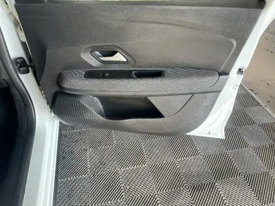DACIA SANDERO III - voiture d'occasion - Photo 20
