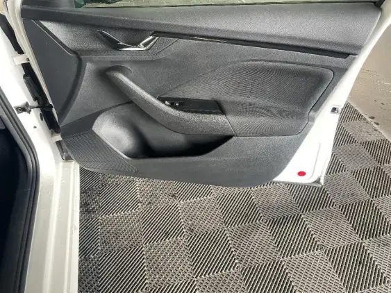 SKODA KAMIQ - voiture d'occasion - Photo 20