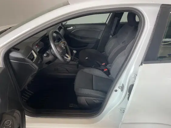 RENAULT CLIO V - voiture d'occasion - Photo 18