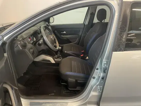 DACIA DUSTER II - voiture d'occasion - Photo 18