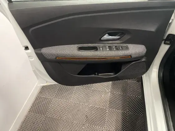 DACIA SANDERO III - voiture d'occasion - Photo 19