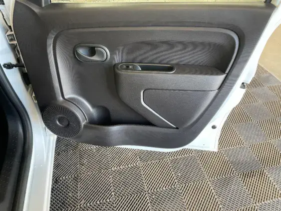 RENAULT TWINGO ELECTRIQUE III - voiture d'occasion - Photo 20