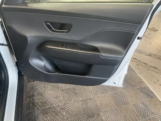 HYUNDAI KONA II - voiture d'occasion - Photo 20