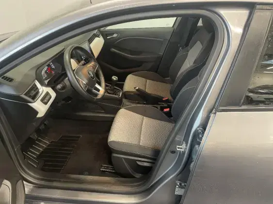 RENAULT CLIO V - voiture d'occasion - Photo 18