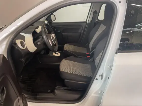 RENAULT TWINGO ELECTRIQUE III - voiture d'occasion - Photo 18