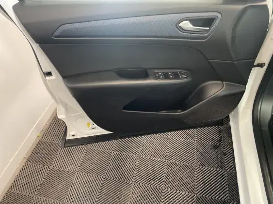 RENAULT ARKANA - voiture d'occasion - Photo 19