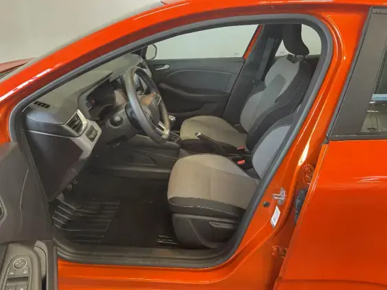 RENAULT CLIO V - voiture d'occasion - Photo 18