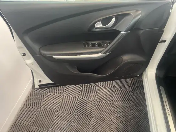 RENAULT KADJAR - voiture d'occasion - Photo 19