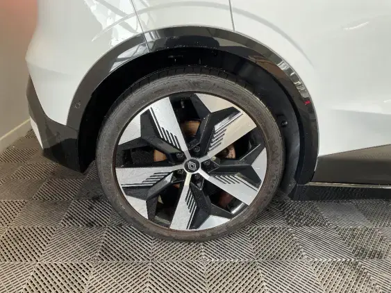 RENAULT MEGANE V - voiture d'occasion - Photo 25