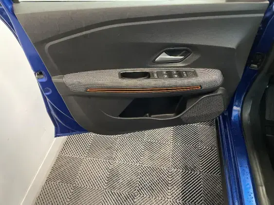 DACIA SANDERO III - voiture d'occasion - Photo 19