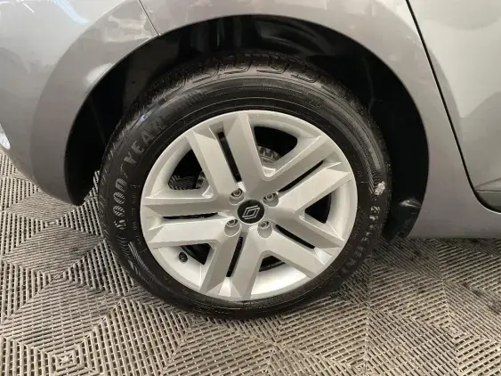 RENAULT CLIO V - voiture d'occasion - Photo 25