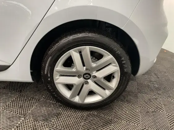 RENAULT CLIO V - voiture d'occasion - Photo 24