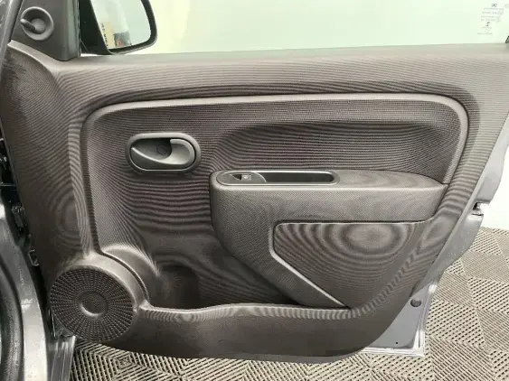 RENAULT TWINGO III - voiture d'occasion - Photo 20