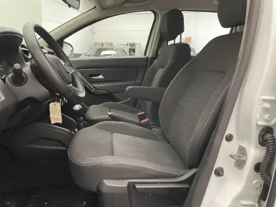 DACIA DUSTER II - voiture d'occasion - Photo 18