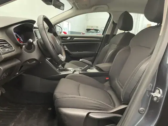 RENAULT MEGANE IV - voiture d'occasion - Photo 18