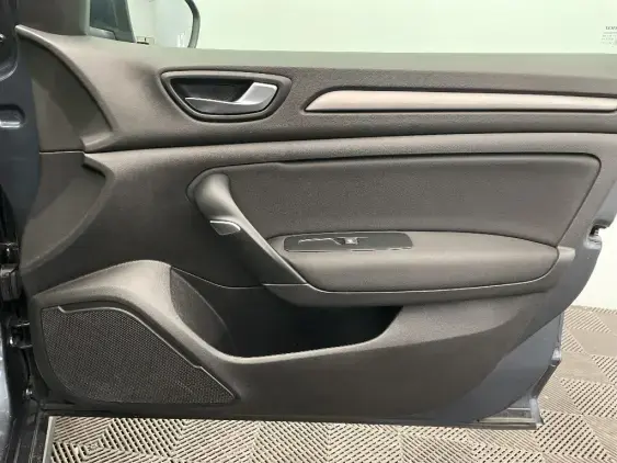 RENAULT MEGANE IV - voiture d'occasion - Photo 20