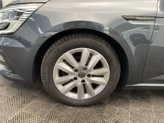 RENAULT MEGANE IV - voiture d'occasion - Photo 23