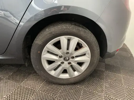 RENAULT MEGANE IV - voiture d'occasion - Photo 24