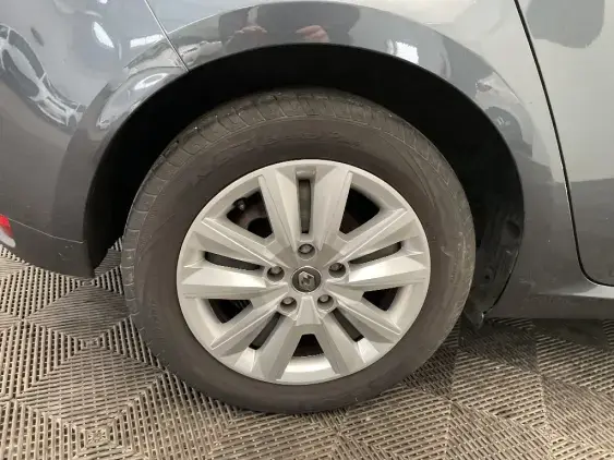 RENAULT MEGANE IV - voiture d'occasion - Photo 25