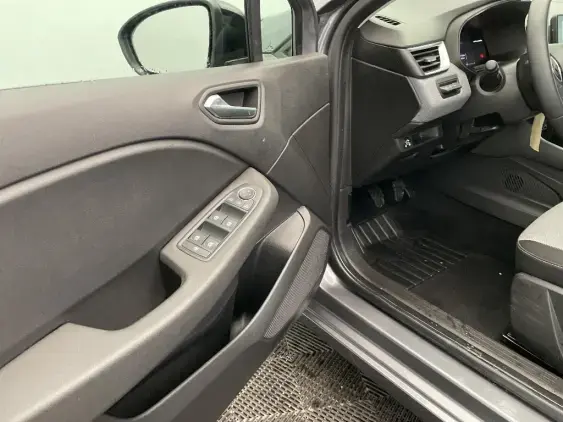 RENAULT CLIO V - voiture d'occasion - Photo 19