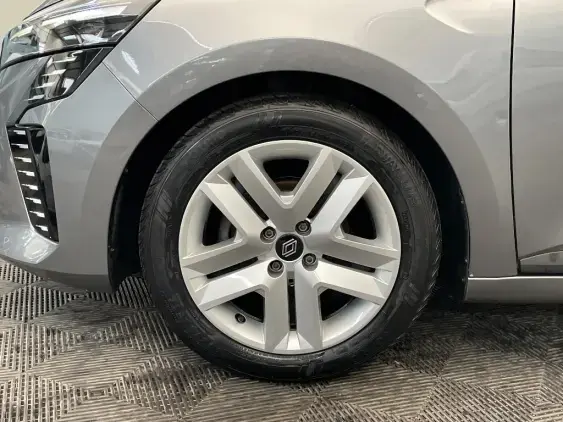 RENAULT CLIO V - voiture d'occasion - Photo 23