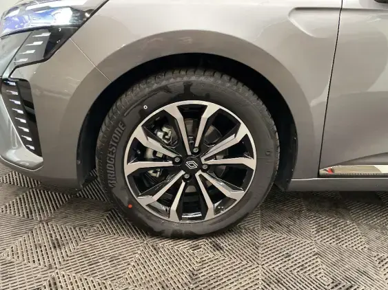 RENAULT CLIO V - voiture d'occasion - Photo 23