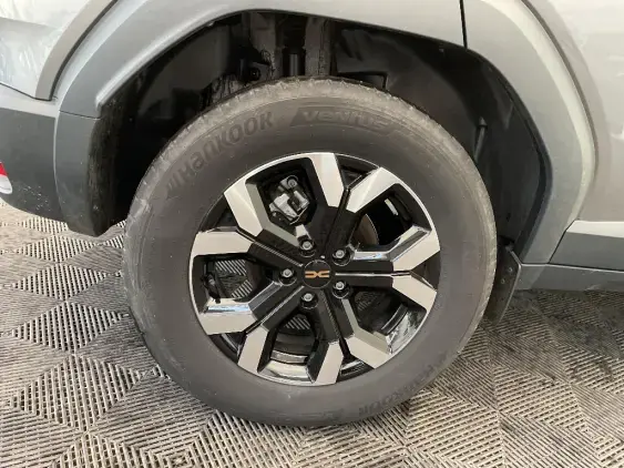 DACIA DUSTER III - voiture d'occasion - Photo 25