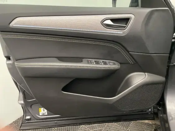 RENAULT ARKANA - voiture d'occasion - Photo 19