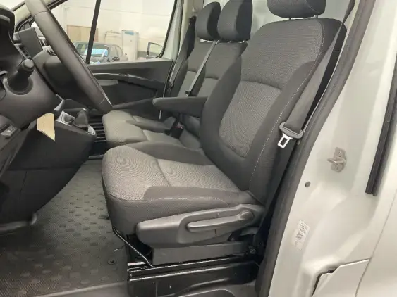 RENAULT TRAFIC FG III - voiture d'occasion - Photo 18