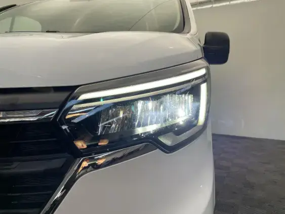 RENAULT TRAFIC FG III - voiture d'occasion - Photo 22