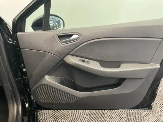 RENAULT CLIO V - voiture d'occasion - Photo 20