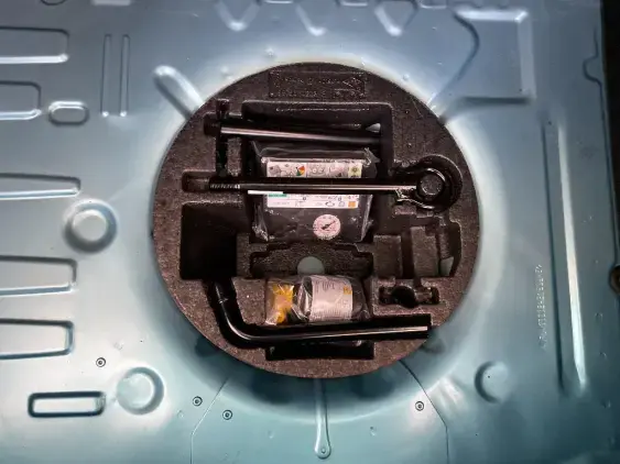 RENAULT ZOE - voiture d'occasion - Photo 17