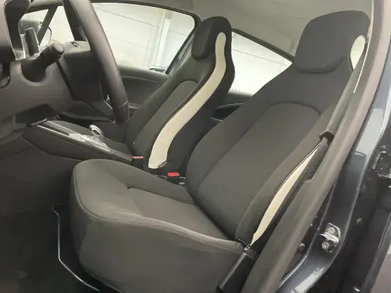 RENAULT ZOE - voiture d'occasion - Photo 18