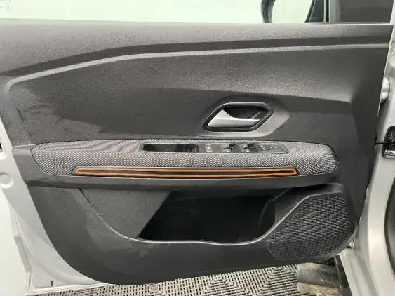 DACIA SANDERO III - voiture d'occasion - Photo 19