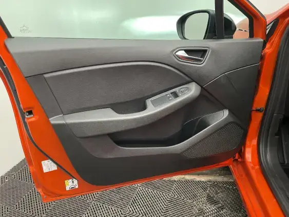 RENAULT CLIO V - voiture d'occasion - Photo 19