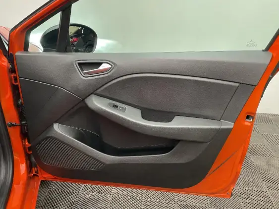 RENAULT CLIO V - voiture d'occasion - Photo 20