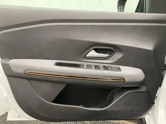 DACIA SANDERO III - voiture d'occasion - Photo 19