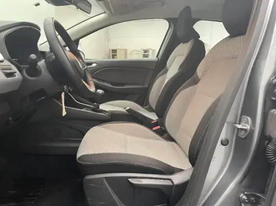 RENAULT CLIO V - voiture d'occasion - Photo 18