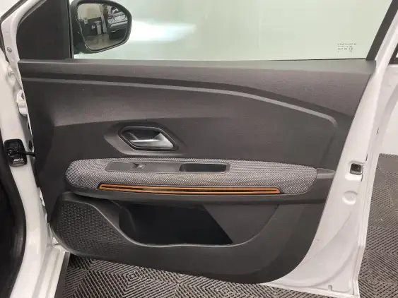 DACIA SANDERO III - voiture d'occasion - Photo 20